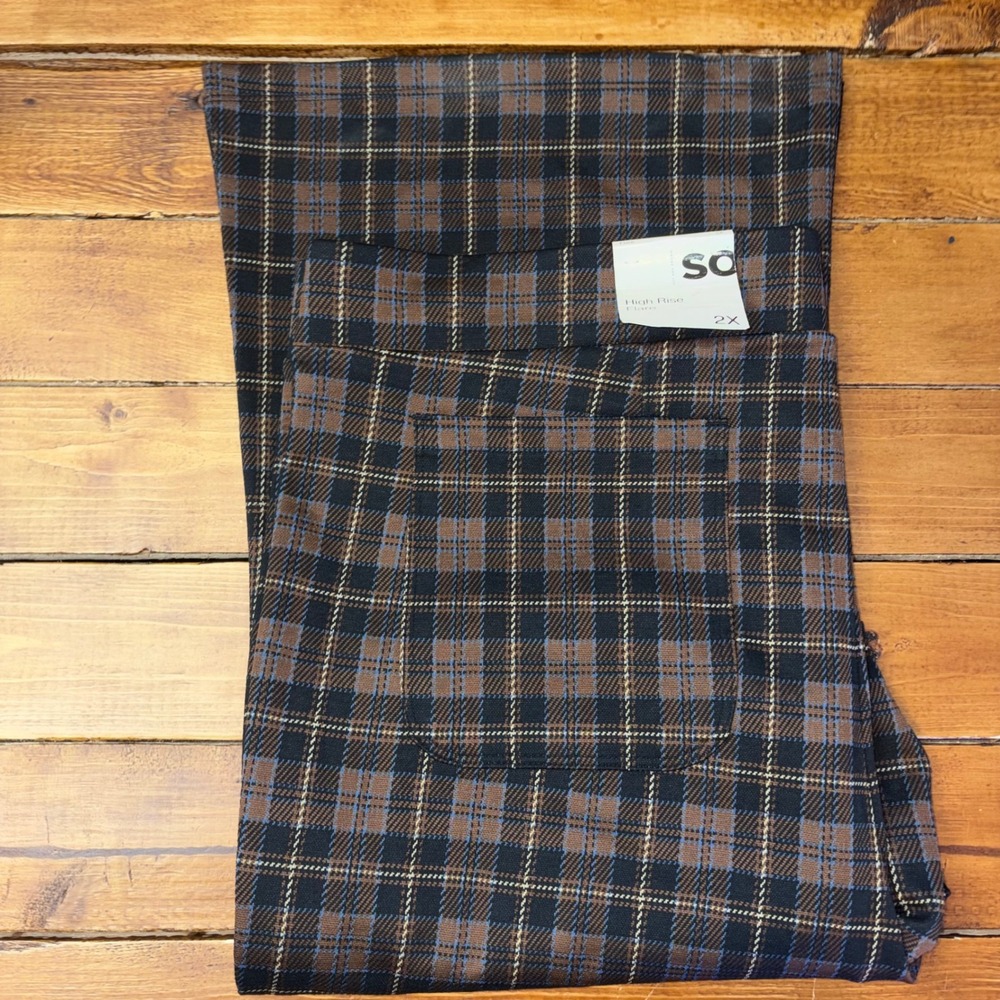 SO High Rise Flare Pants Womens 2X Brown Plaid Stretch Pull On Trousers NEW